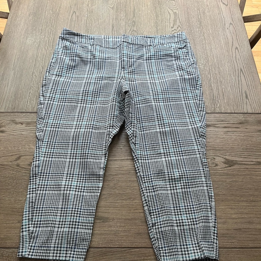 Old Navy Black and White Dress Pants